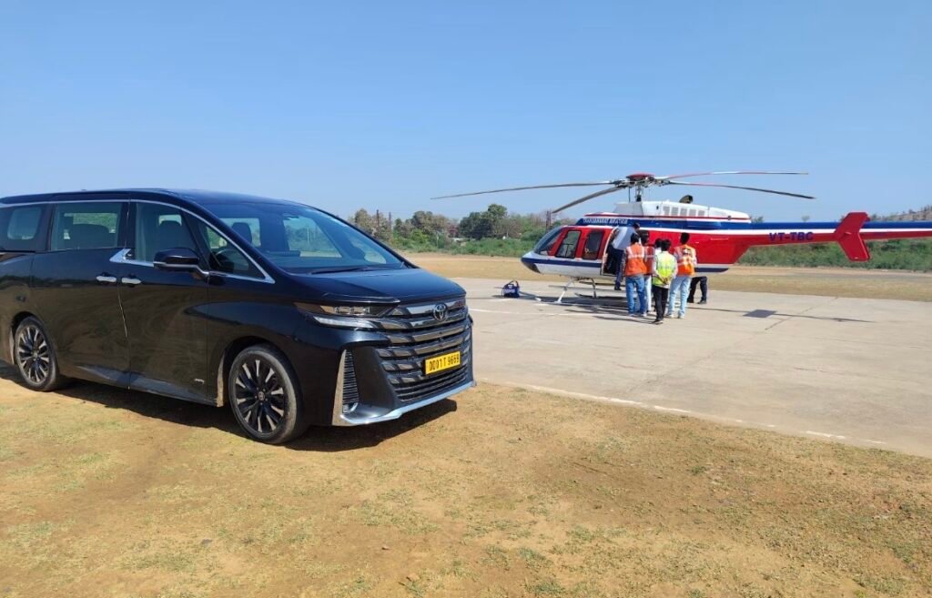 Toyota Vellfire Airport Transfer Jaipur, Luxury Car rental in Jaipur